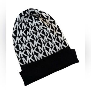 Michael Kors black and white logo beanie hat - EUC
